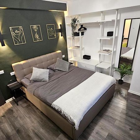 Like Home Victoriei Bukares Bagian luar foto